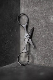 Baby Bow Scissors · Merchant & Mills