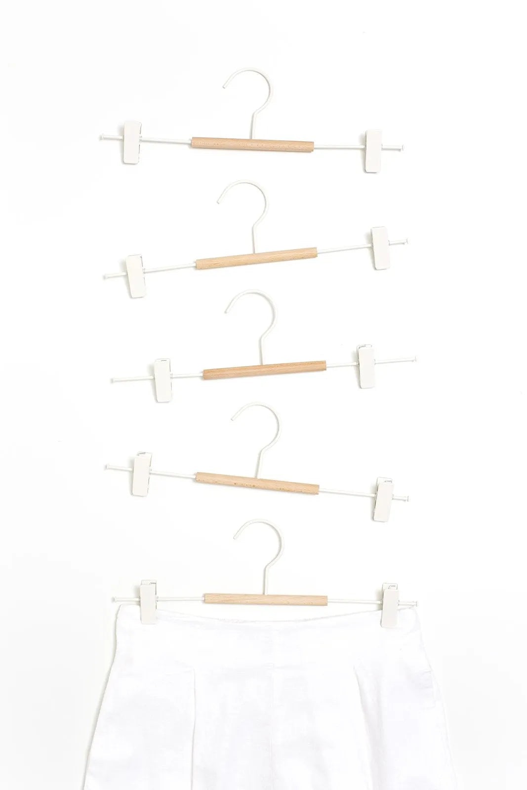 Adult Clip Hangers in Chalk