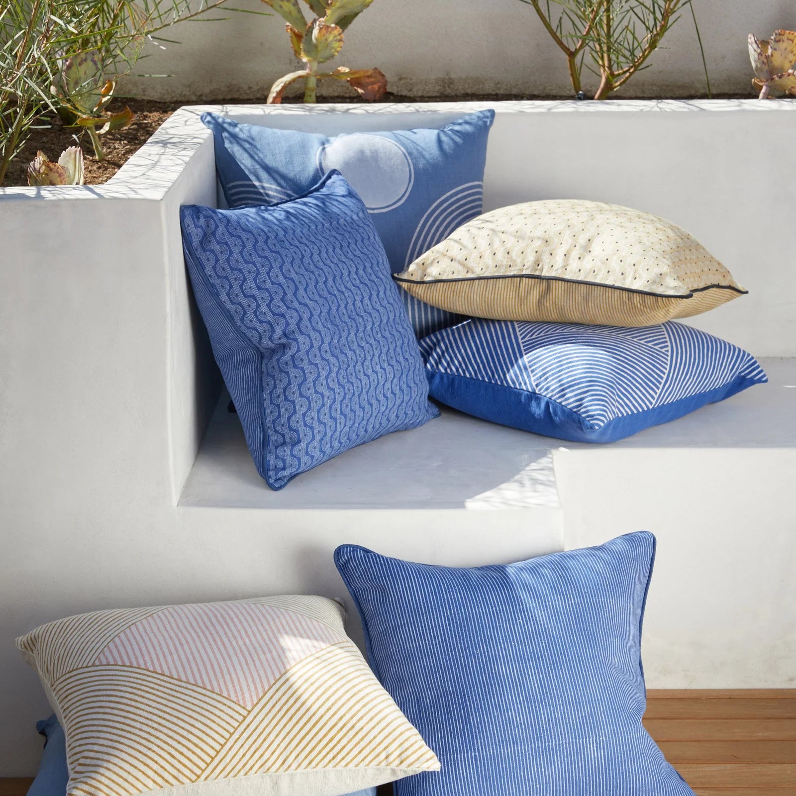 Hand Block-Printed Kite Throw Pillow · Indigo