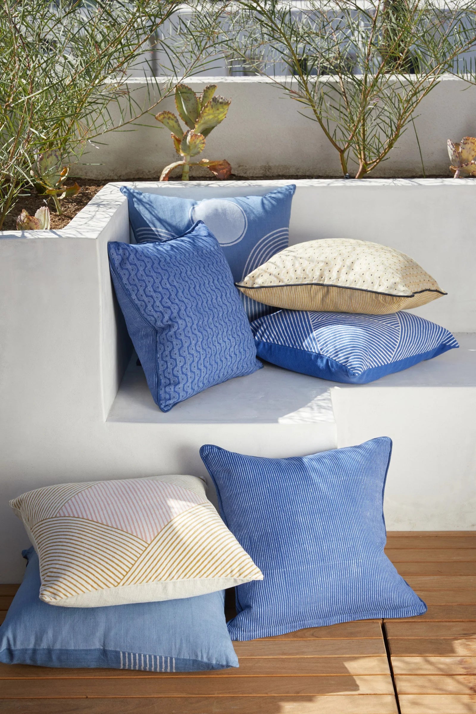 Hand Block-Printed Kite Throw Pillow · Indigo