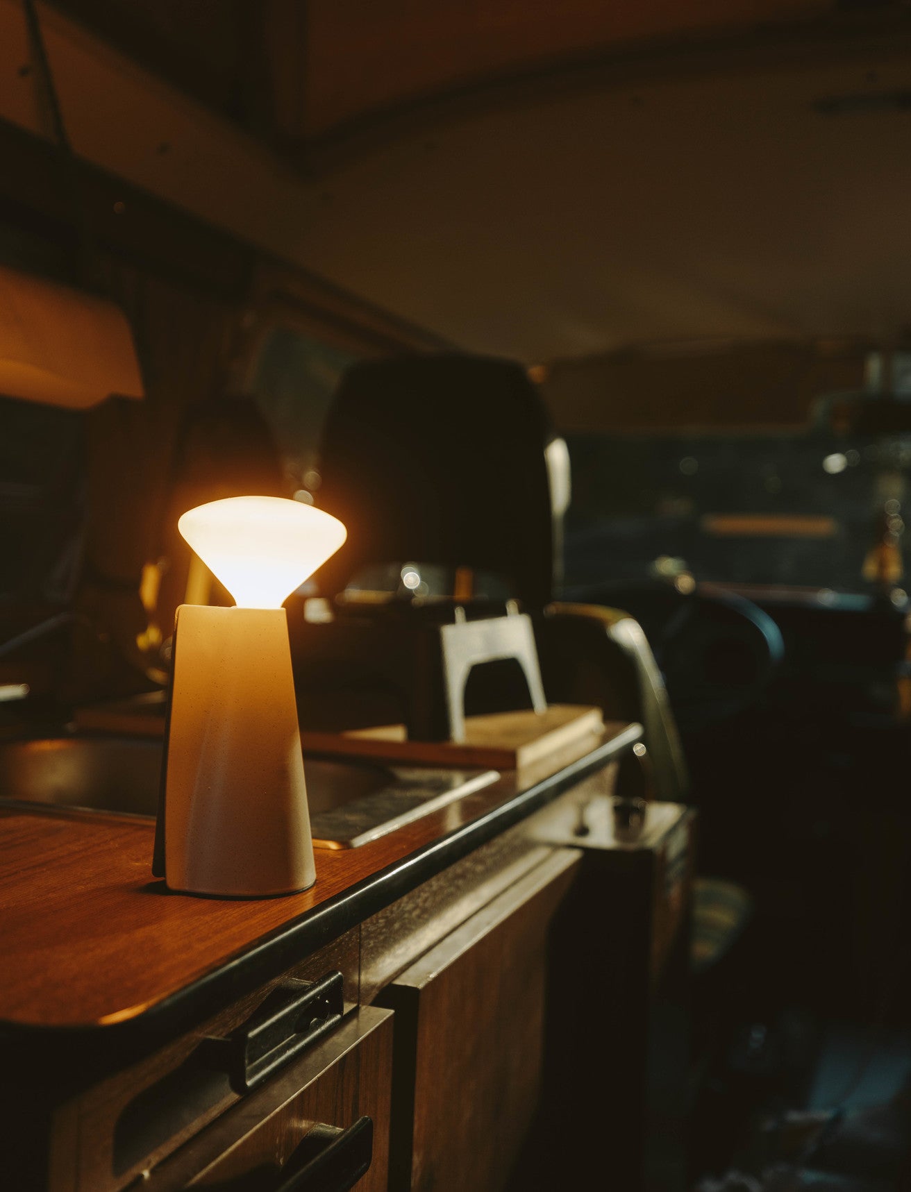 Mantle Portable Lamp