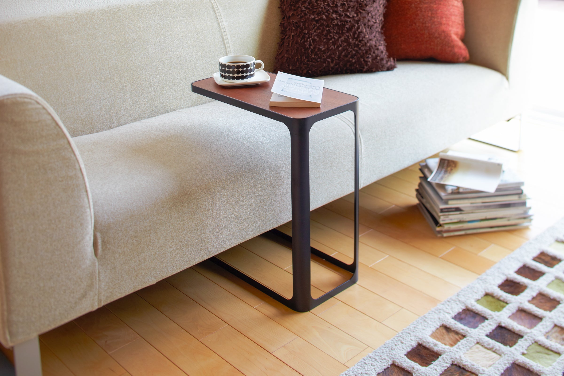 Steel "C" Side Table (20" H) · Yamazaki Home