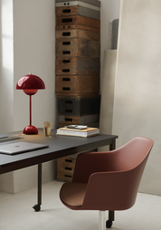 Flowerpot Table Lamp VP3 · Vermillion Red